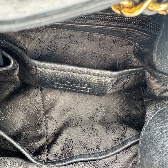 Michael Kors Frankie handbag black leather with gold trim. - Picture 11 of 12